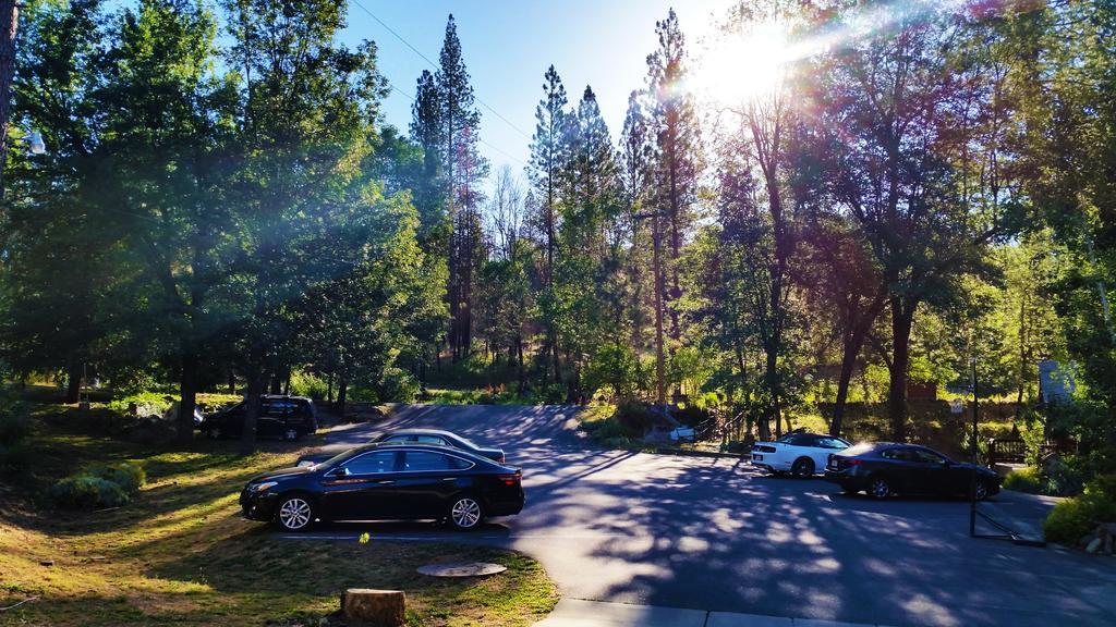 Yosemite Riverside Inn Groveland Exteriör bild